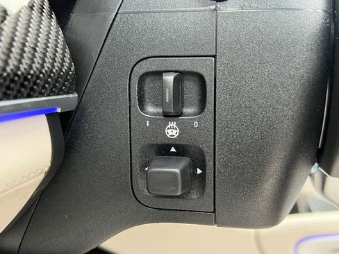 Used 2025 Mercedes-Benz GLS 63 AMG 4MATIC image 29