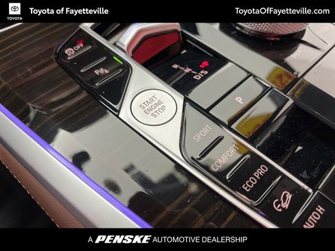 Used 2024 BMW X5 xDrive40i w/ Premium Package image 35