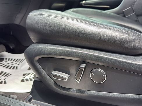 Used 2017 Lincoln MKC Premiere FWD image 7