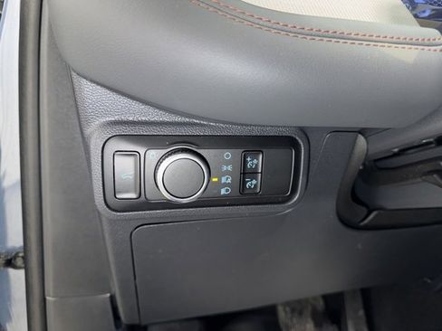 Used 2025 Ford Explorer Active image 14