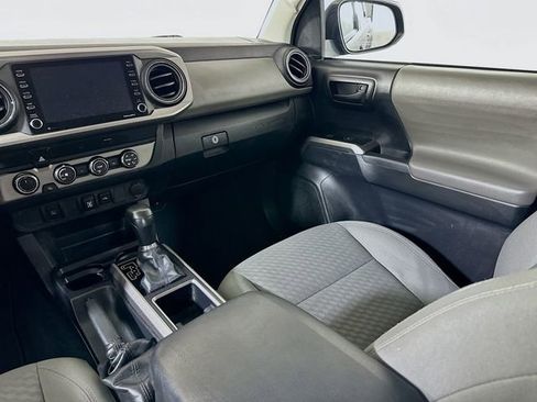 Used 2020 Toyota Tacoma SR5 image 21