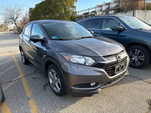 Used 2016 Honda HR-V EX image 3