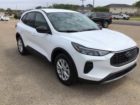 Certified 2025 Ford Escape Active FWD image 6