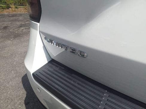 Used 2021 Ford Expedition Max Limited RWD image 15