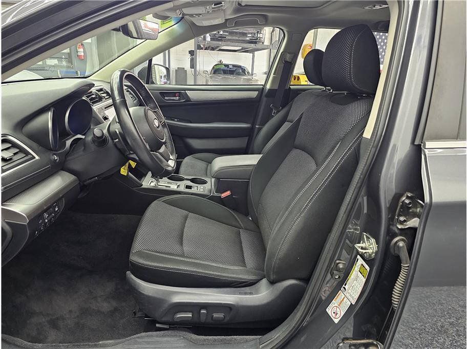 Used 2019 Subaru Outback 2.5i Premium AWD/4WD image 9