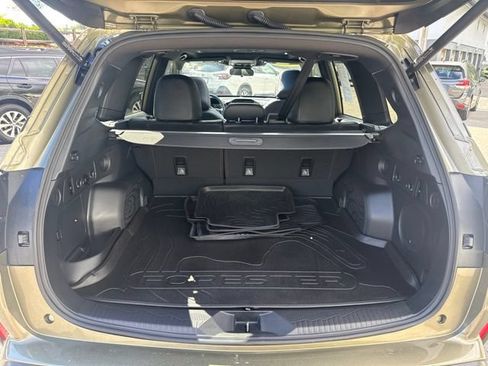 Used 2025 Subaru Forester Limited AWD/4WD image 11