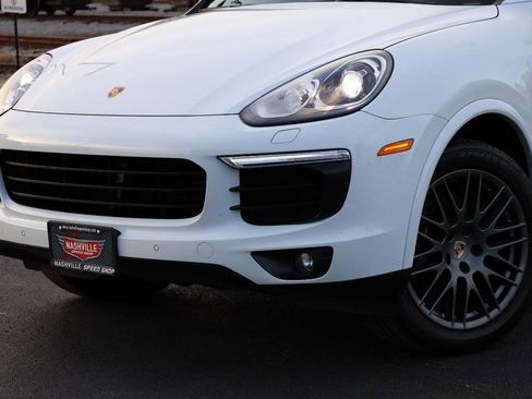Used 2017 Porsche Cayenne Platinum Edition image 4