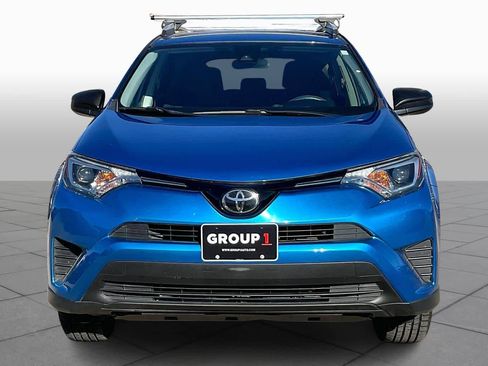Used 2018 Toyota RAV4 LE image 3