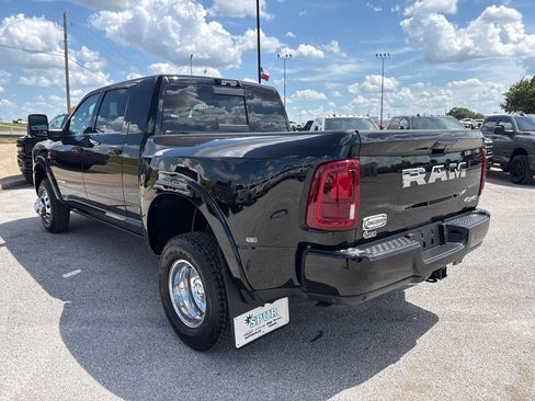 Used 2026 RAM 3500 Longhorn AWD/4WD image 3