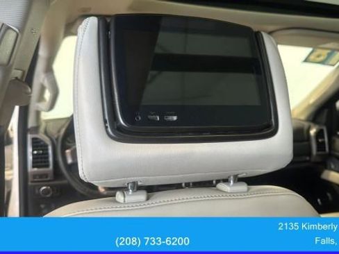 Used 2018 Ford Expedition Max Platinum AWD/4WD image 36