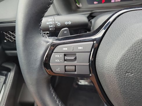 Used 2024 Honda Accord Touring image 25