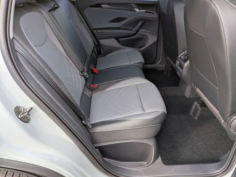 New 2026 Volkswagen Tiguan SE image 28