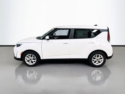 New 2025 Kia Soul LX image 4