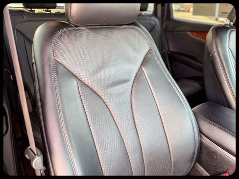 Used 2019 Lincoln Nautilus Reserve image 21