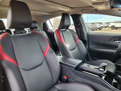 Used 2024 Toyota Prius Prime Premium image 14