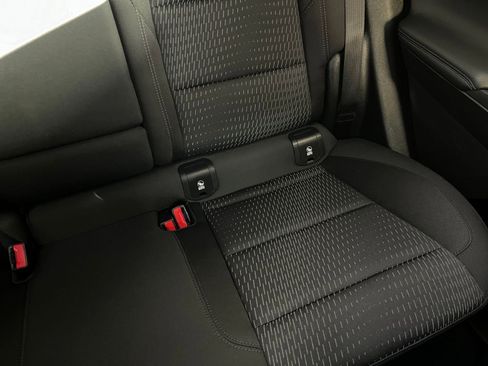 Used 2025 Chevrolet Equinox LT image 37