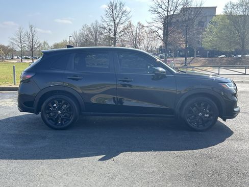 Certified 2025 Honda HR-V Sport image 10