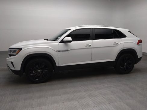 Used 2023 Volkswagen Atlas Cross Sport SE FWD image 2