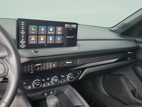 Used 2023 Honda Accord Sport image 19