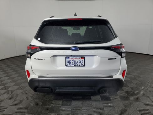 Used 2025 Subaru Forester Touring w/ Popular Package - Touring image 5