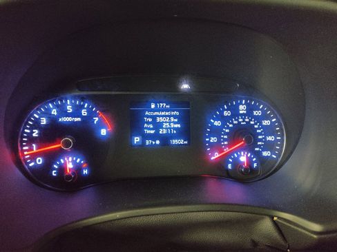 Used 2022 Kia Soul LX w/ Technology Package image 23