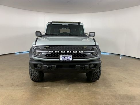 Used 2022 Ford Bronco Badlands w/ Sasquatch Package AWD/4WD image 3