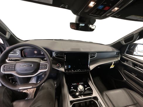 New 2026 Jeep Grand Wagoneer Limited AWD/4WD image 21