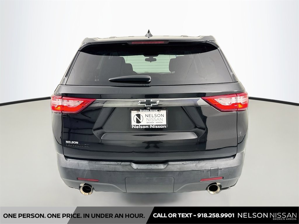 Used 2021 Chevrolet Traverse LS w/ LPO, Blackout Package FWD image 6