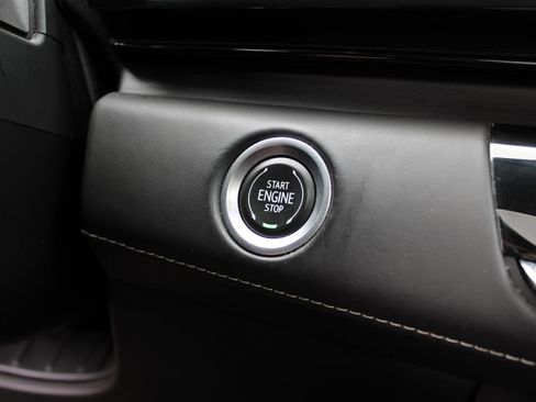 Certified 2022 Cadillac Escalade Sport Platinum AWD/4WD image 22