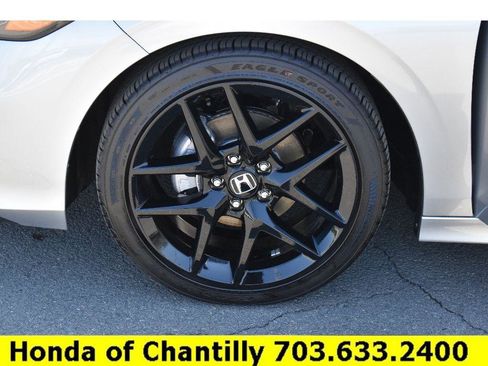 Used 2025 Honda Civic Sport image 31