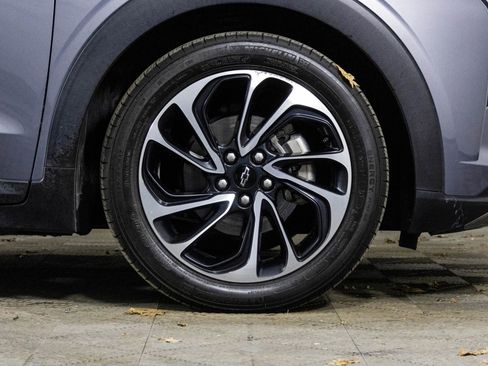 Used 2023 Chevrolet Bolt EUV Premier w/ Sun & Sound Package image 42