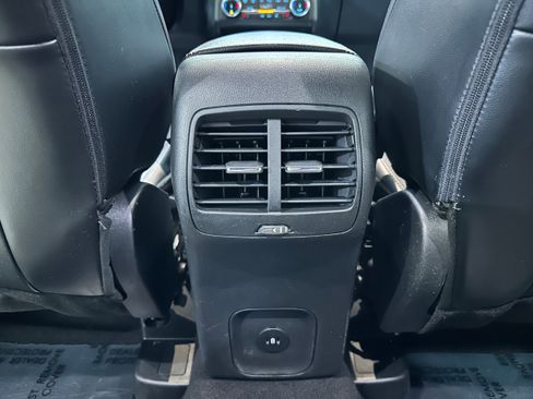 Certified 2024 Ford Escape ST-Line image 10