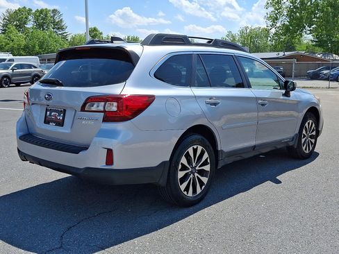 Used 2017 Subaru Outback 2.5i Limited AWD/4WD image 5