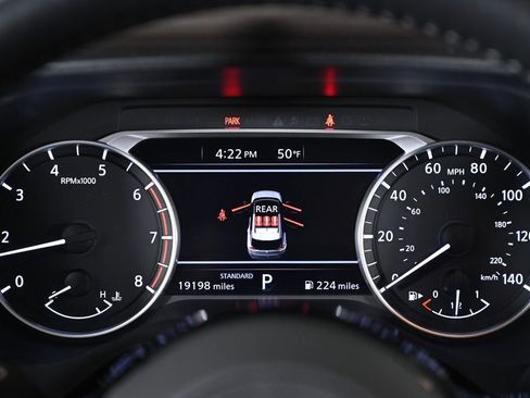 Used 2023 Nissan Rogue SV w/ SV Premium B Package image 14