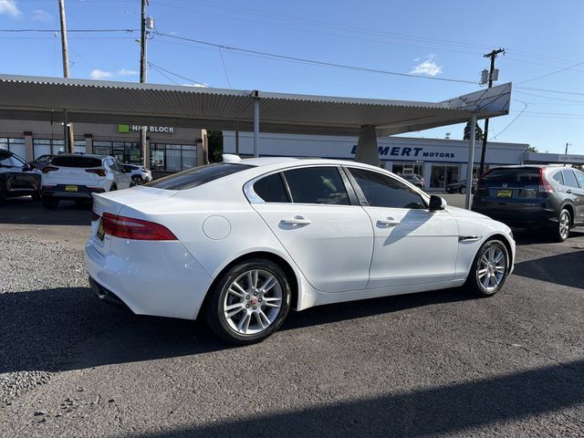 Used 2019 Jaguar XE Premium RWD image 6