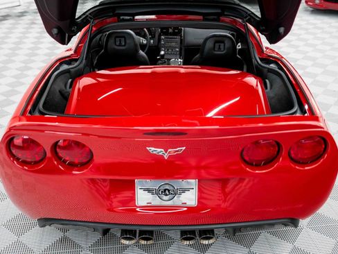 Used 2009 Chevrolet Corvette Coupe w/ Z51 Performance Package RWD image 70