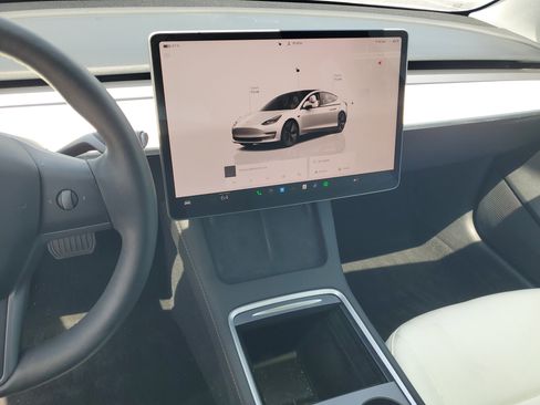 Used 2023 Tesla Model 3 Standard Range RWD image 21