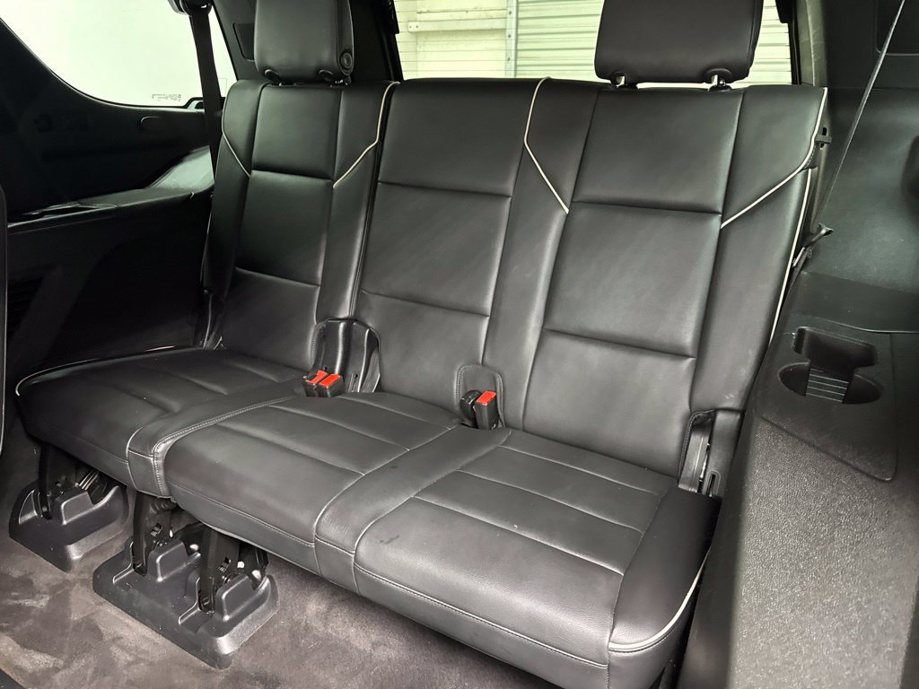 Used 2022 Cadillac Escalade Premium Luxury AWD/4WD image 22