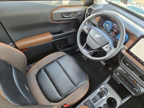 New 2025 Ford Bronco Sport Outer Banks image 18