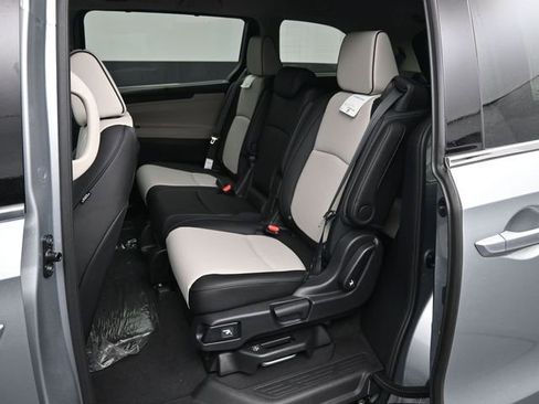 New 2026 Honda Odyssey Elite image 12