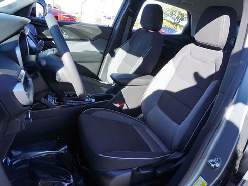 Used 2023 Chevrolet TrailBlazer LS image 13