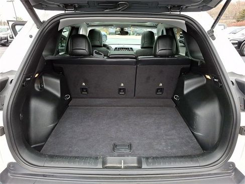 Used 2019 Jeep Cherokee Limited image 27