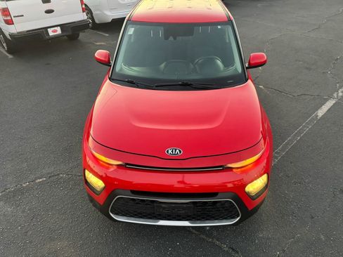 Used 2020 Kia Soul S FWD image 17