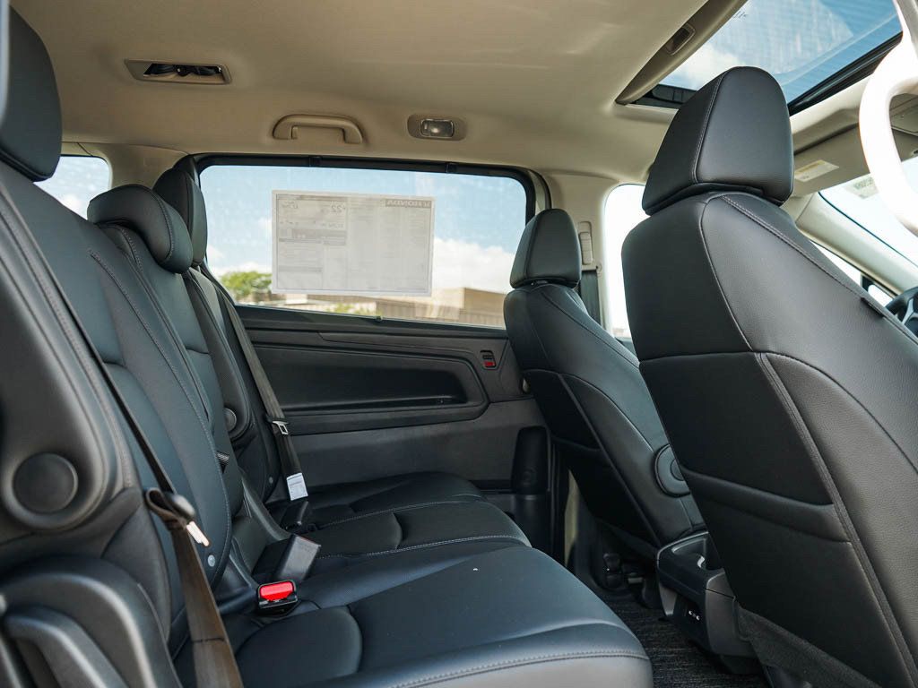 New 2026 Honda Odyssey EX-L image 13