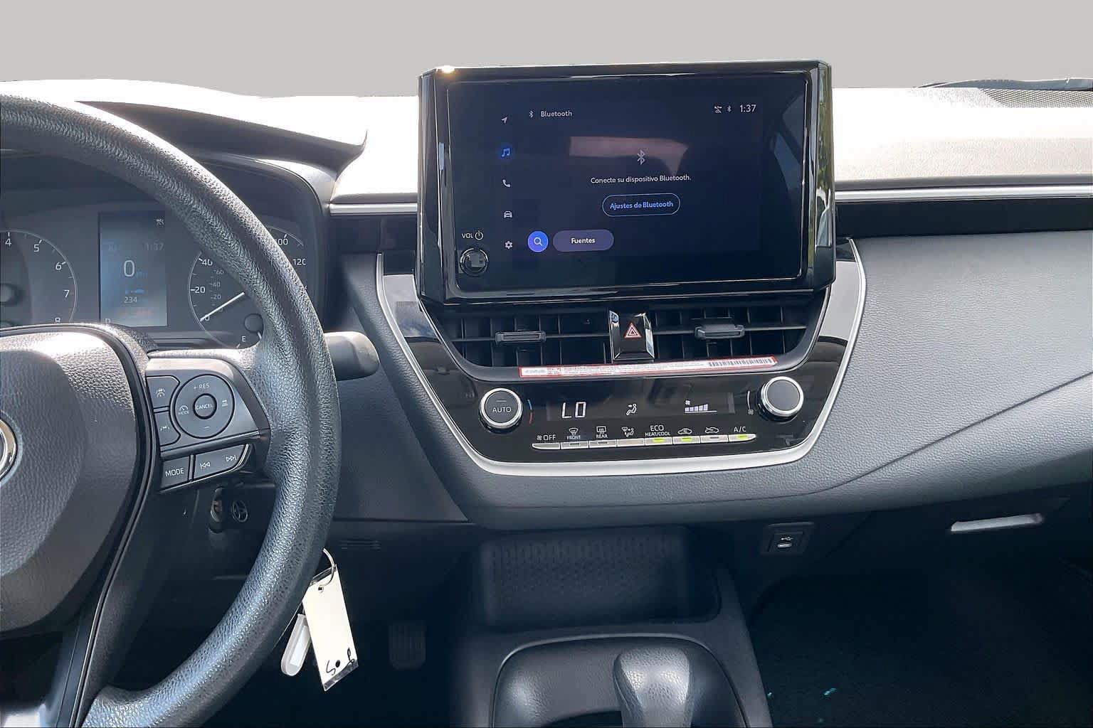 Used 2025 Toyota Corolla LE FWD image 7