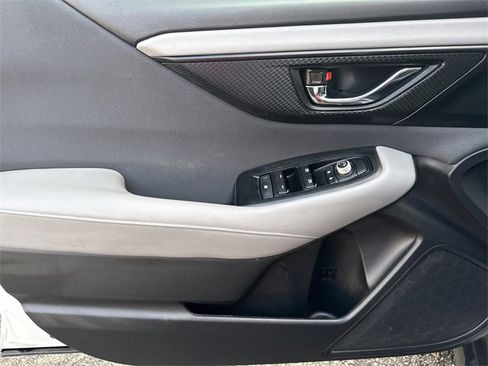 Used 2025 Subaru Outback Premium w/ Popular Package #1A image 18