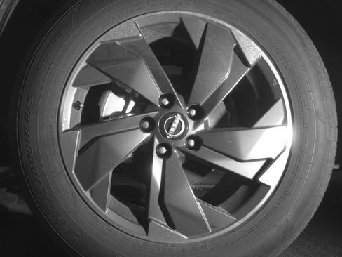 Used 2025 Nissan Rogue SV image 12