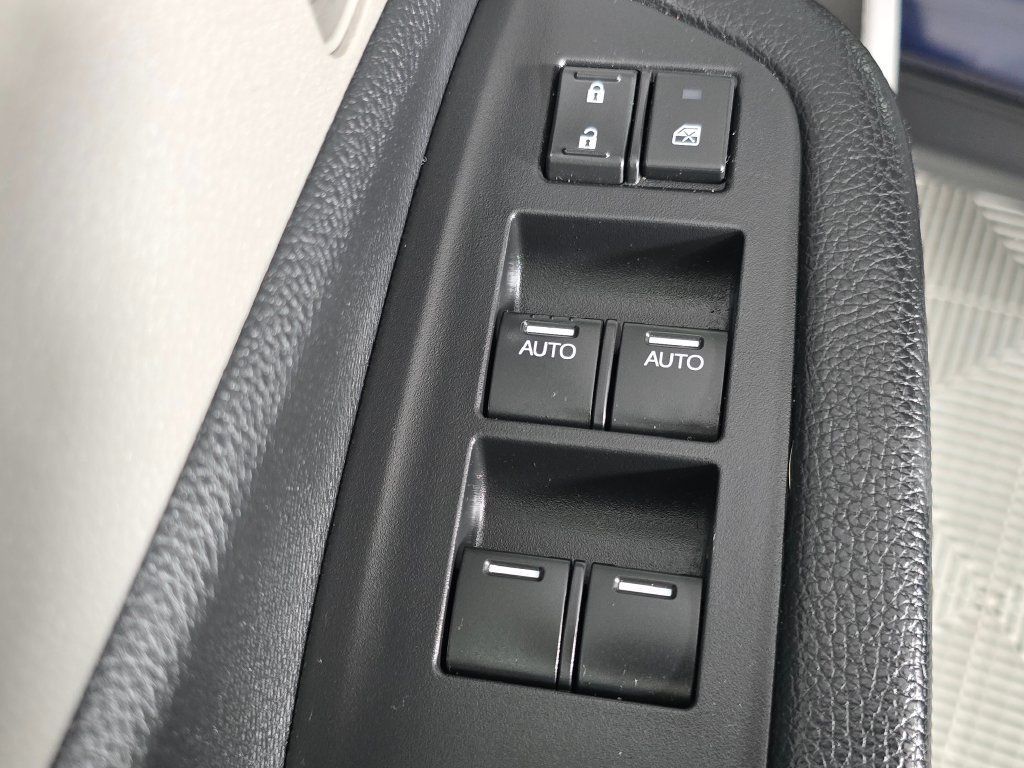 Used 2018 Honda Pilot Touring image 23