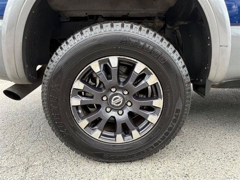 Used 2016 Nissan Titan PRO-4X w/ Pro-4x Convenience Package AWD/4WD image 12