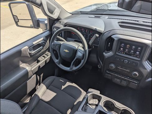 New 2026 Chevrolet Silverado 2500 Custom w/ Custom Convenience Package AWD/4WD image 19